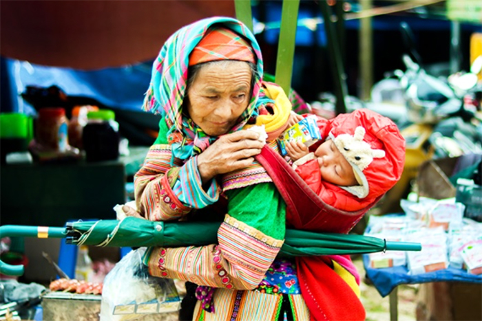 Tả Sìn Thàng Market in Dien Bien